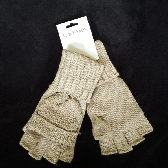 Calvin Klein Accessories - NEW! - CALVIN KLEIN TAN/GOLD FINGERLESS GLOVES